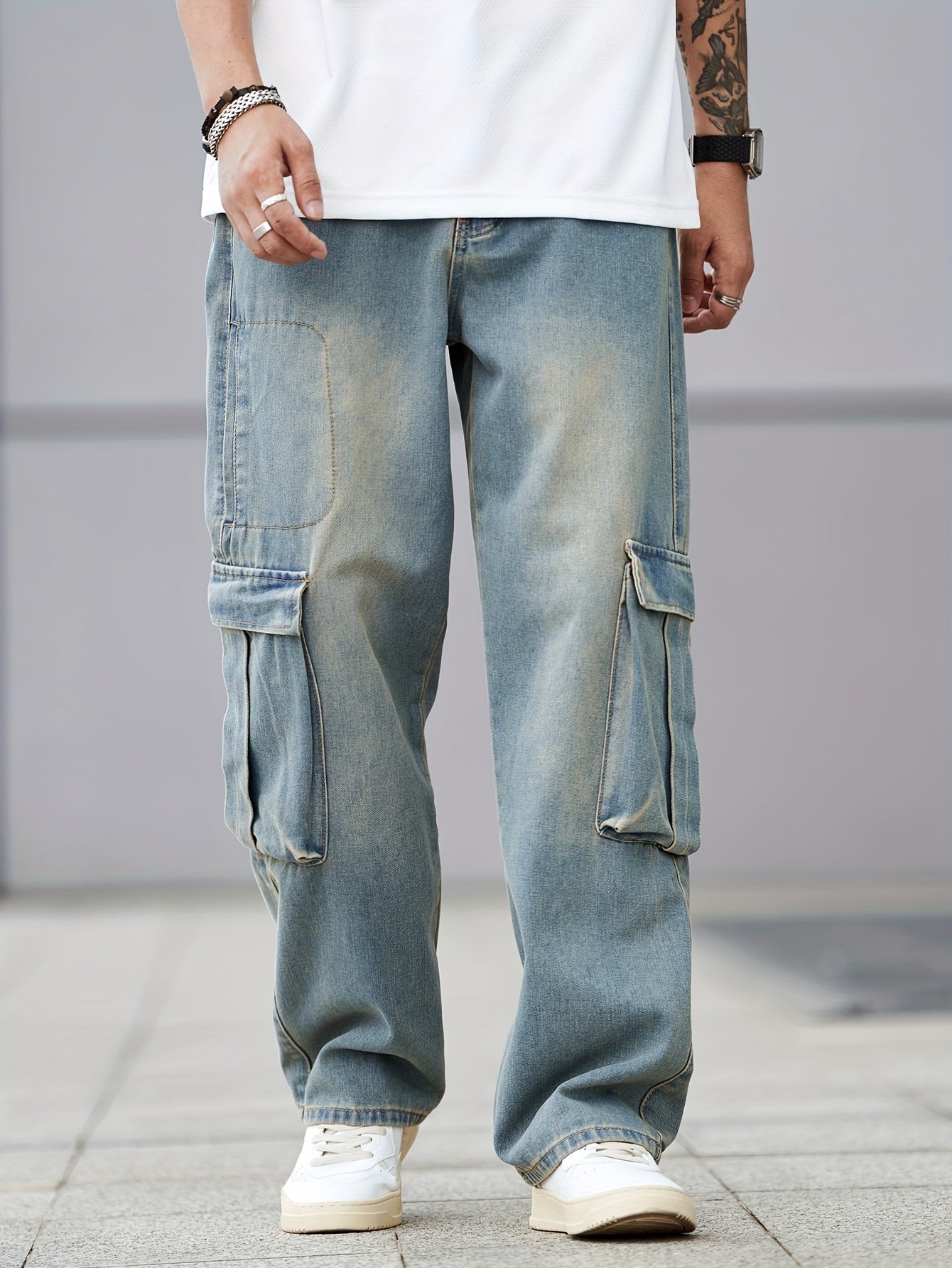 Maverick™️ - Loose Fit Cargo Jeans with Flap Pockets for Men, Streetstyle Denim